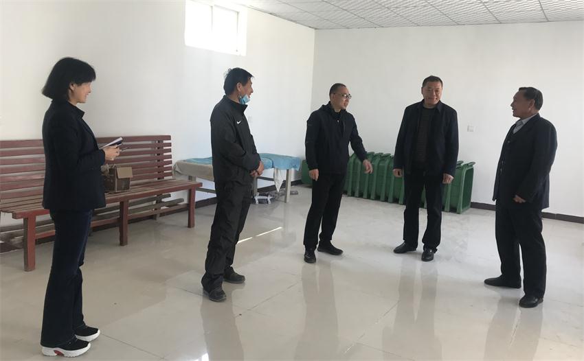 社會組織走進(jìn)省級貧困村 走訪調(diào)研需求助力扶貧攻堅(圖2) 2-20052914255E09.jpg